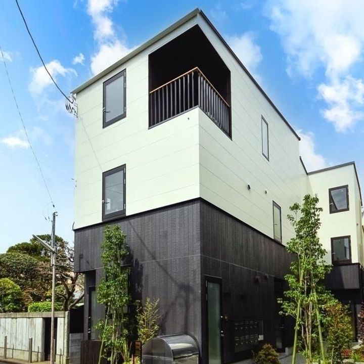 東京都新宿区舟町(アパート)の賃貸物件の外観
