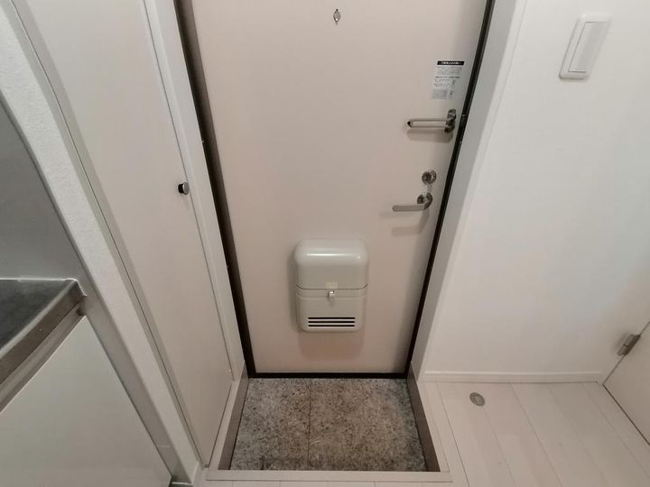 パティシムの玄関