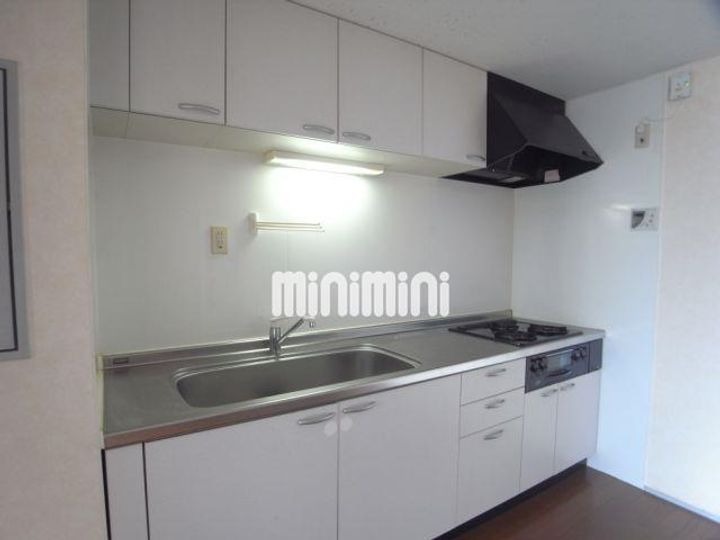 愛知県名古屋市名東区高社2(マンション)の賃貸物件のキッチン