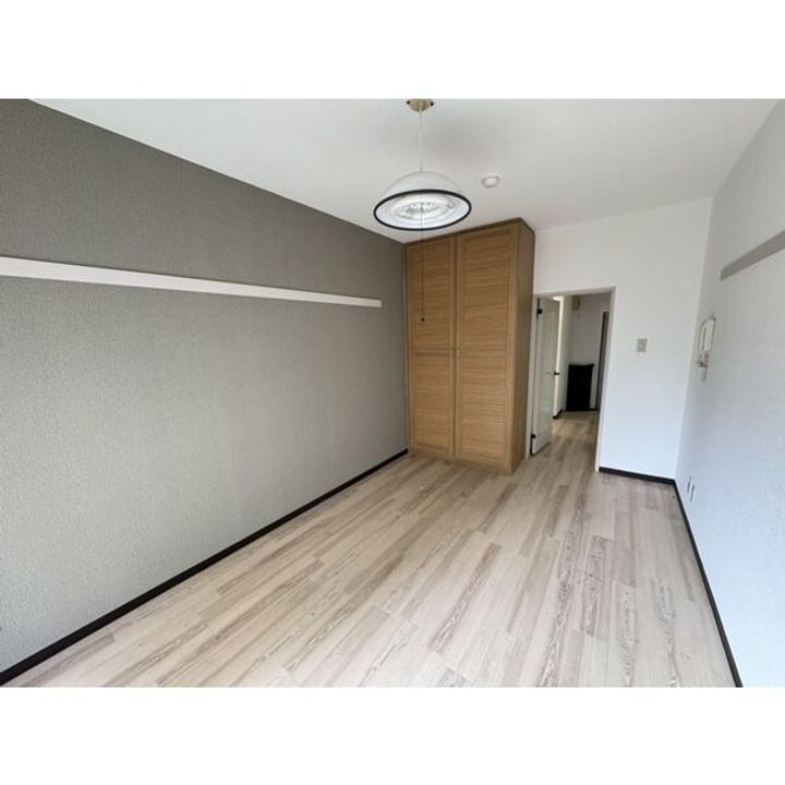 ユージックス伝馬の内装