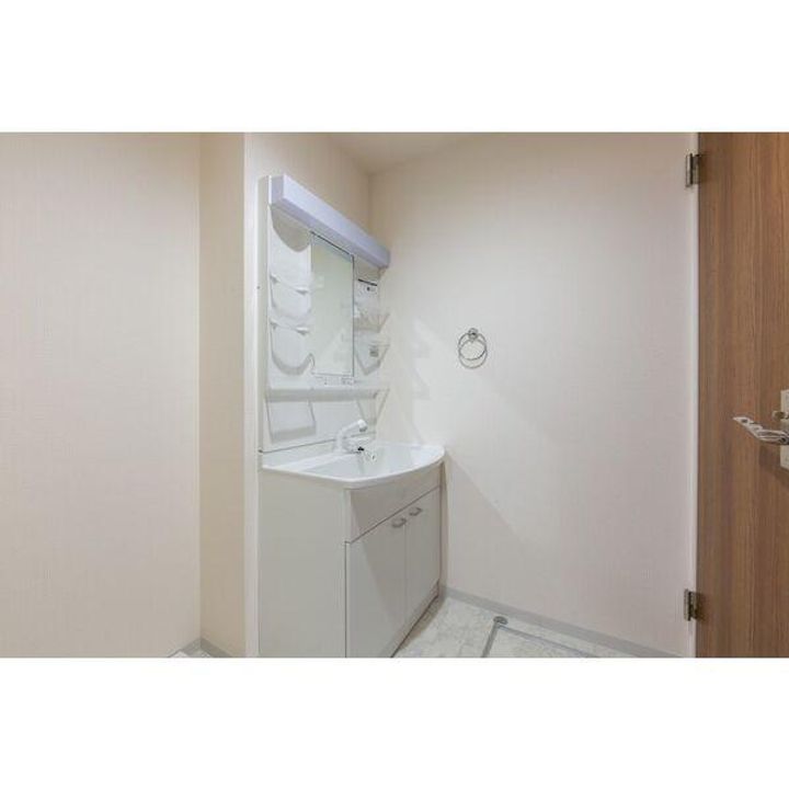 Asty名駅西の内装