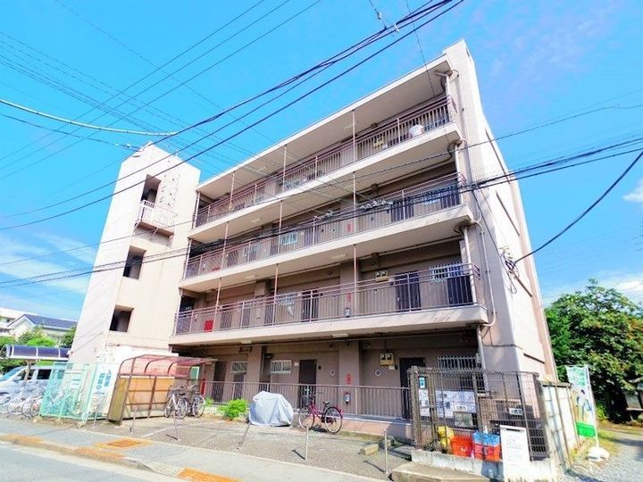 東京都西東京市芝久保町2の賃貸マンションの外観