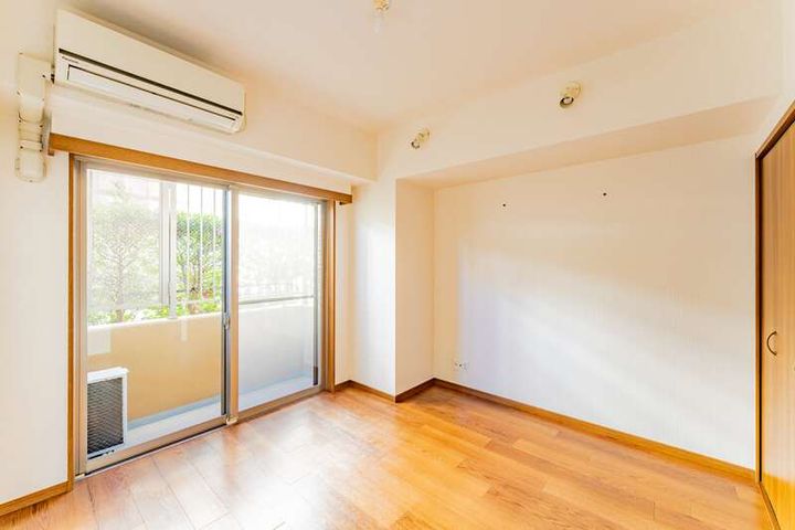 菱和パレス代官山の居間