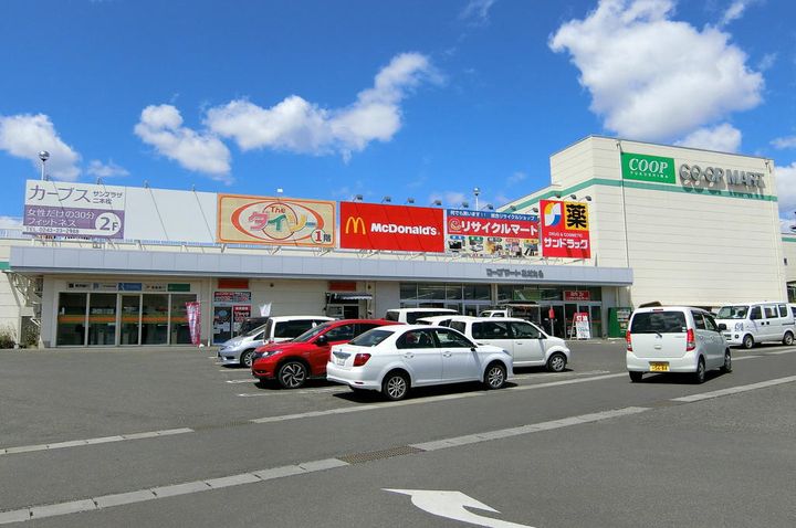 ラ・リヴィエールの周辺