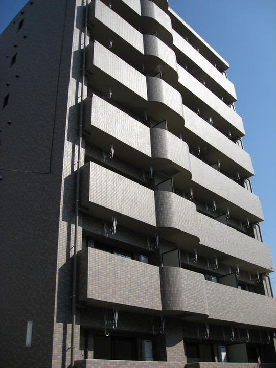 香川県高松市塩上町(マンション)の賃貸物件の外観