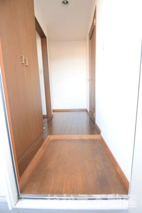 徳島県小松島市立江町字南田頭(アパート)の賃貸物件の玄関