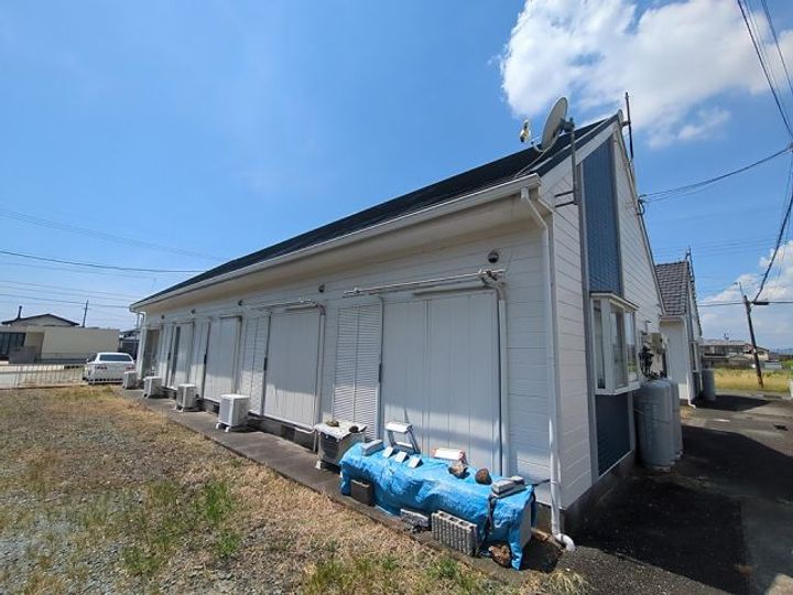 ハイツアティック Bの外観