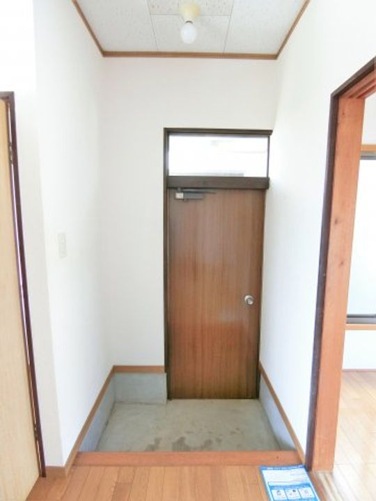 千葉県東金市中野(一戸建)の賃貸物件の玄関