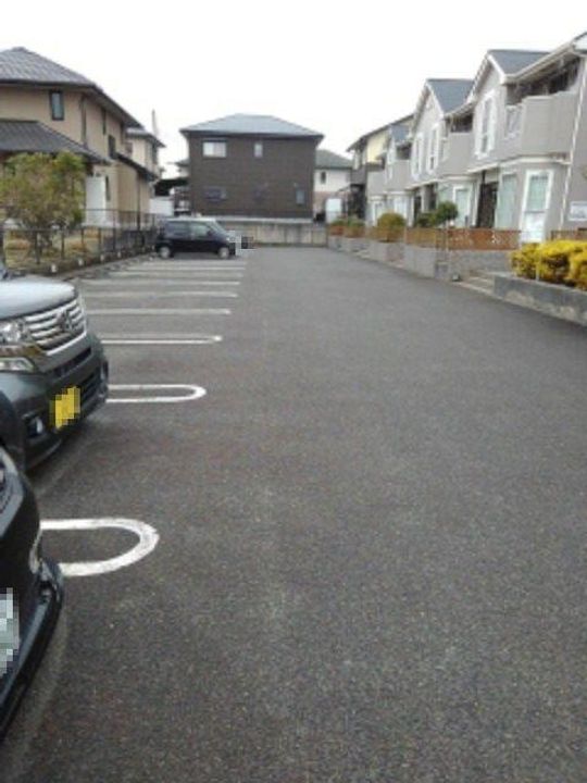 三重県四日市市西富田町(アパート)の賃貸物件の地図