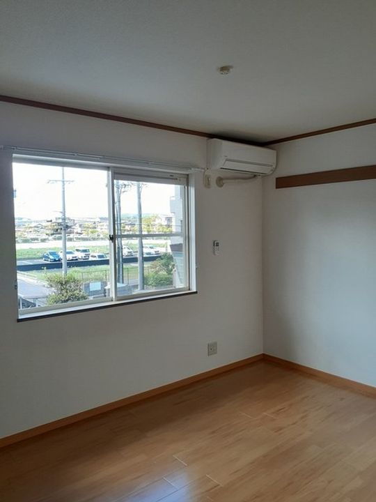 三重県四日市市西富田町(アパート)の賃貸物件の内装