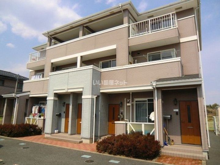 群馬県北群馬郡吉岡町大字大久保(アパート)の賃貸物件の外観