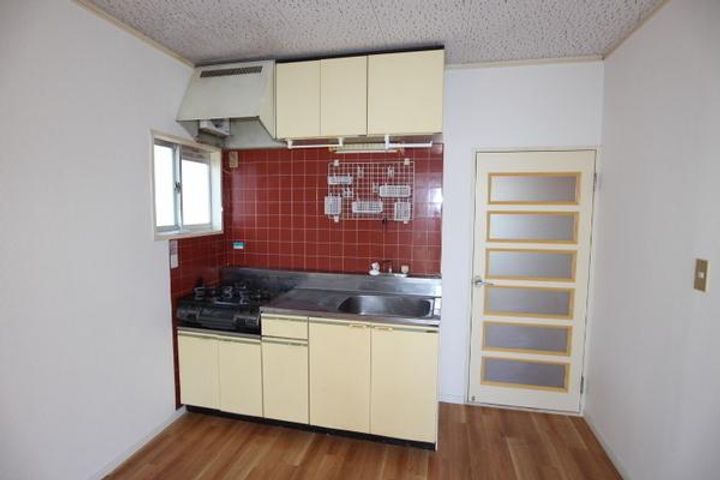 神奈川県横須賀市船越町8(アパート)の賃貸物件のキッチン