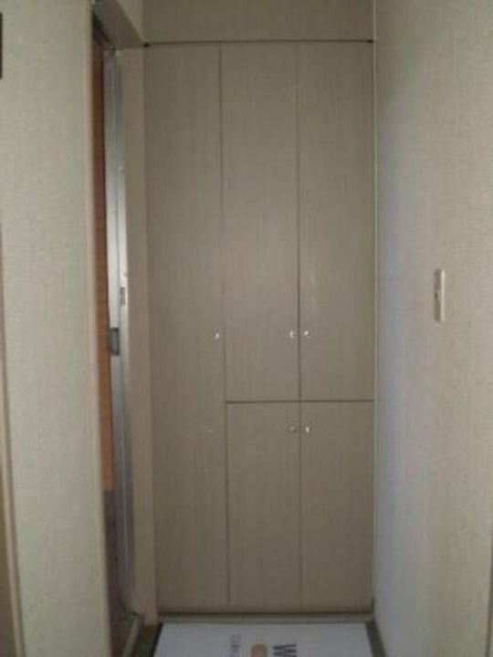 栃木県宇都宮市下栗町(アパート)の賃貸物件の玄関