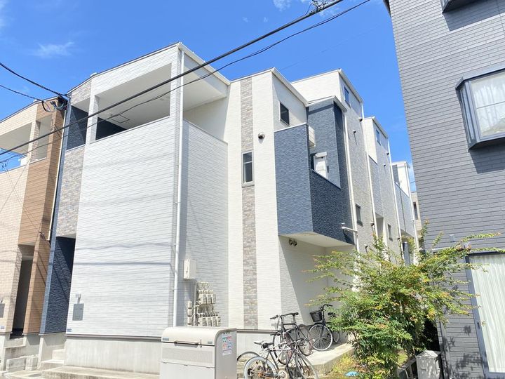 ハーモニーテラス越路の外観