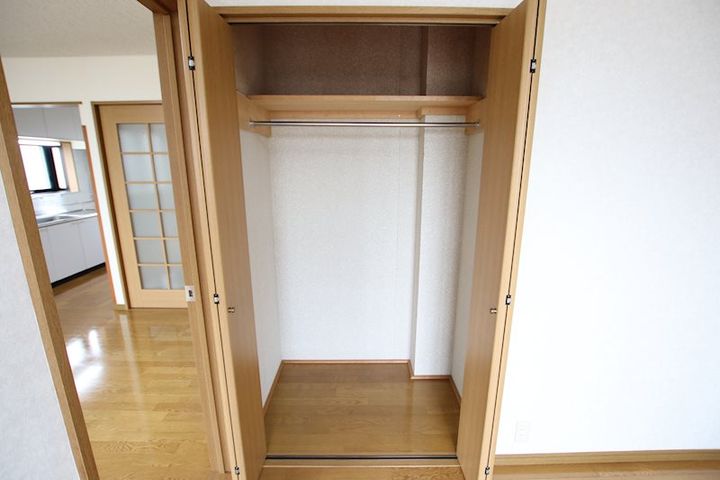 グランドゥールマルナカ 1号棟の内装