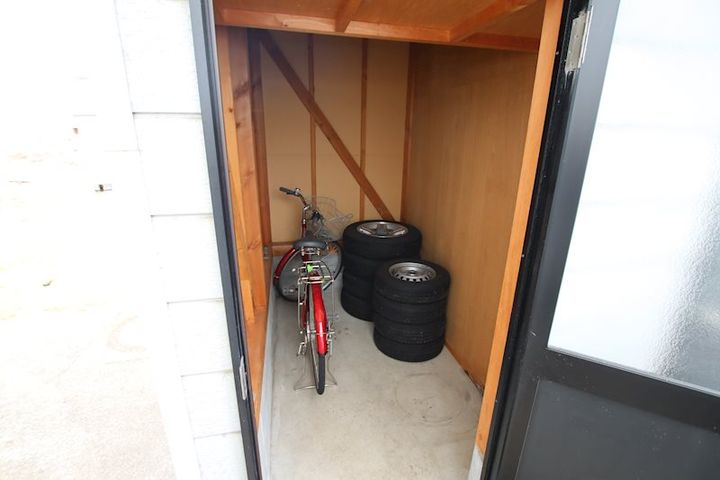 グランドゥールマルナカ 1号棟の地図