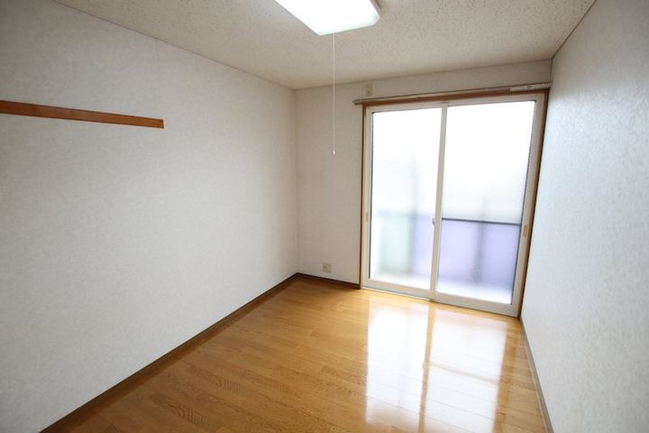 グランドゥールマルナカ 1号棟の内装