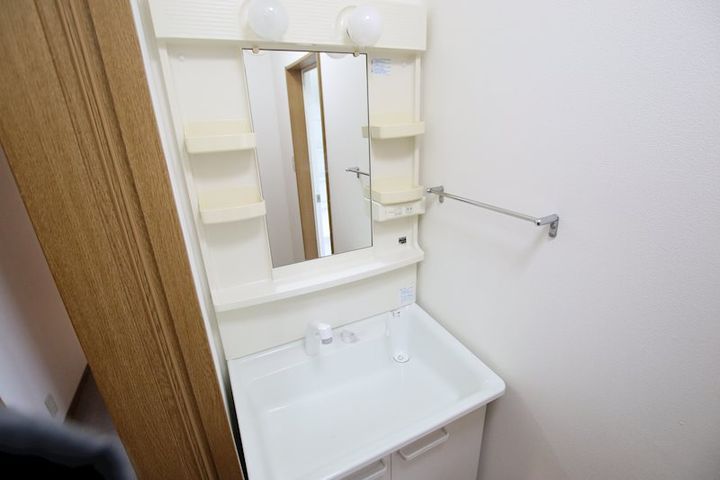 グランドゥールマルナカ 1号棟の内装