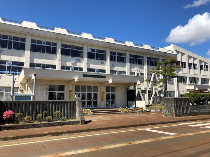 グランドゥールマルナカ 1号棟の周辺