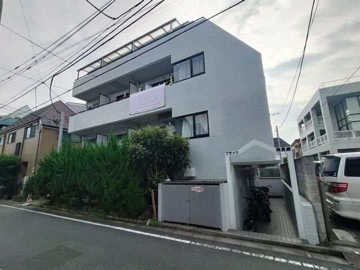 フラッツ南長崎の外観