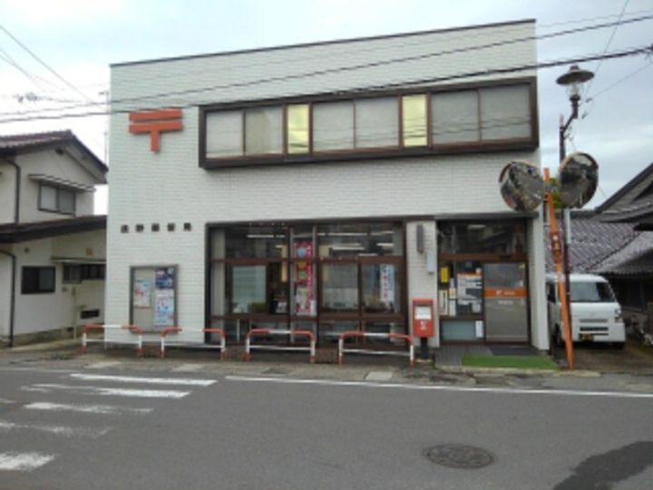 カメリアガーデンの周辺