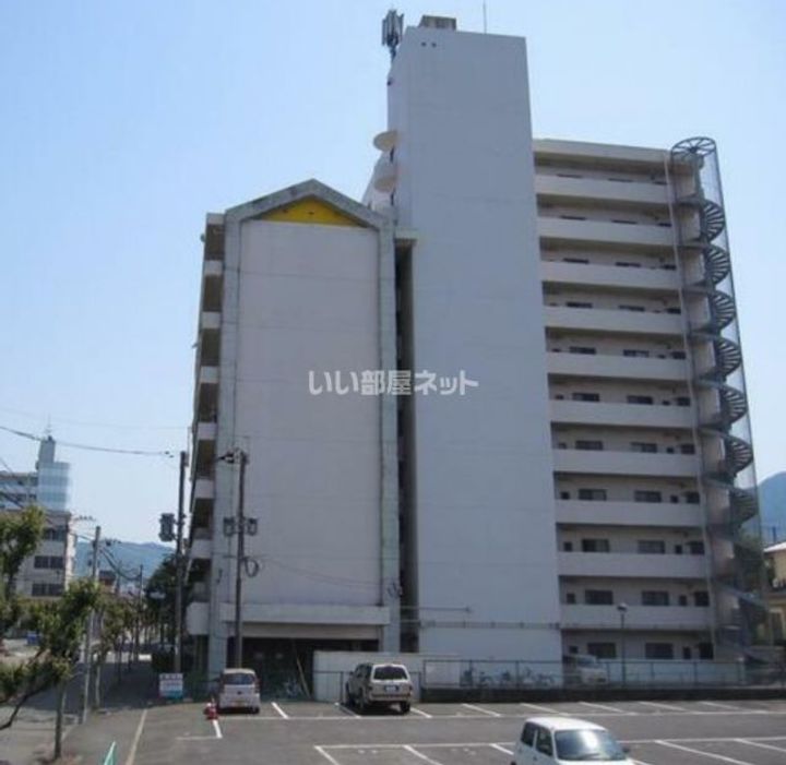 グランベール別府の外観