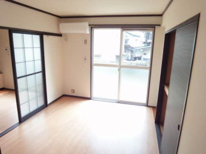 フレグランスマニスの居間