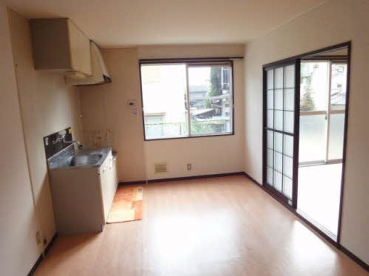 フレグランスマニスの居間