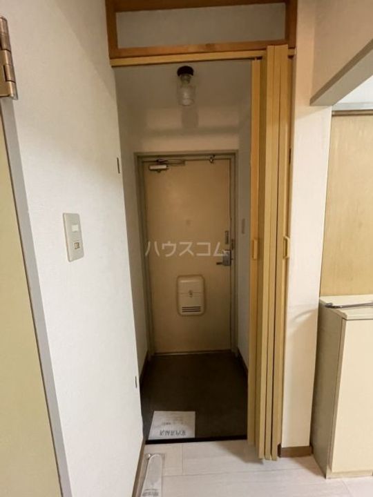 リブレス明神町の玄関