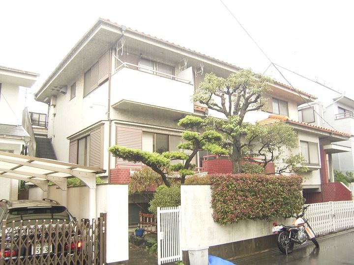 友常コーポの外観