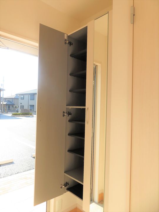 リッチフェルトBの玄関