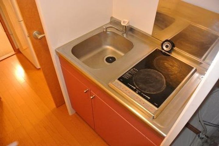 レオパレス鶴崎IIIのキッチン