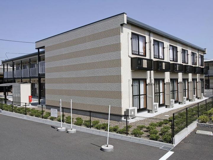 レオパレス鶴崎IIIの外観