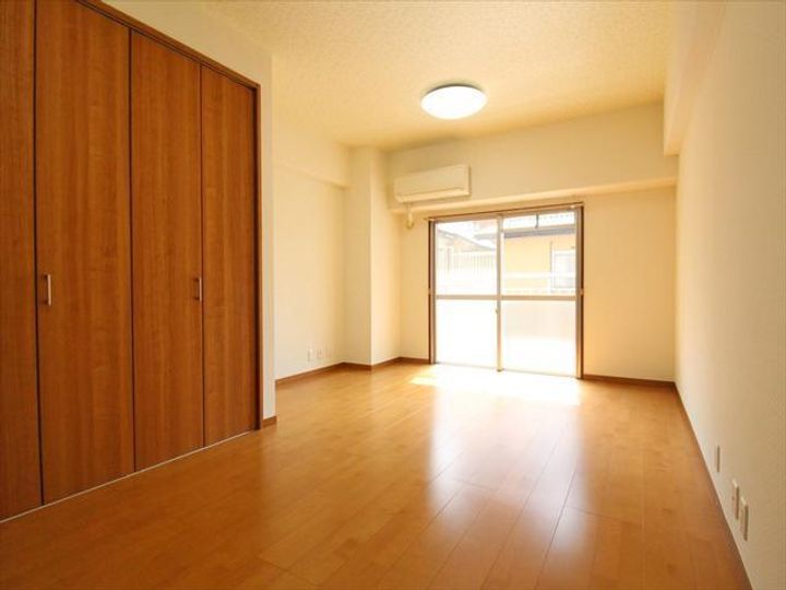 三番町ハイツの居間