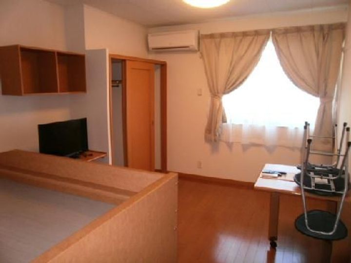 レオパレスグランボヌールの居間