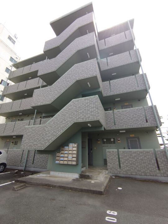 静岡県浜松市中央区初生町(マンション)の賃貸物件の外観