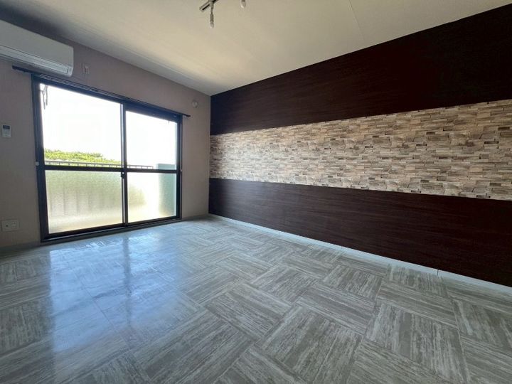 静岡県浜松市中央区初生町(マンション)の賃貸物件の居間