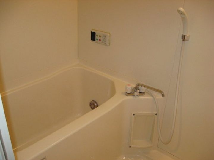 ピーノドゥーエの風呂