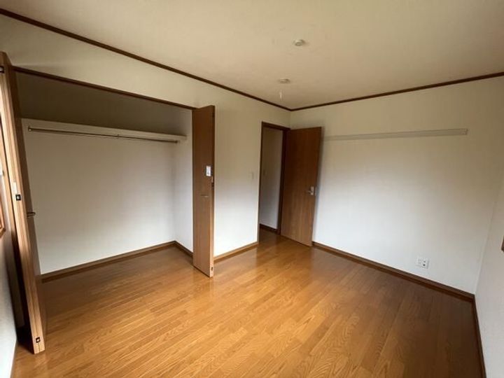 ハイツ木洩れ日の玄関