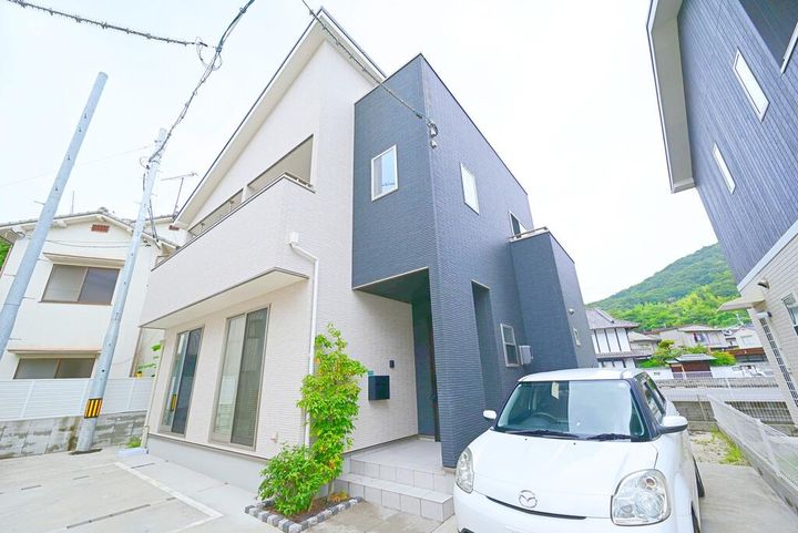 広島県呉市吉浦本町2(一戸建)の賃貸物件の外観