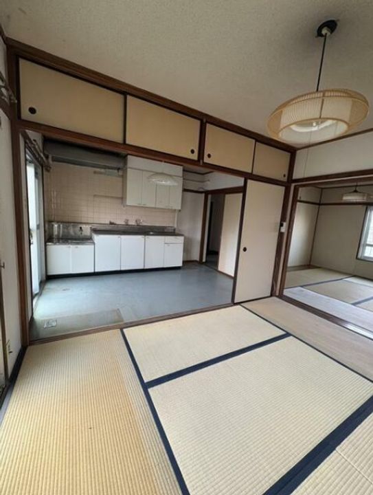 西小中台団地の居間