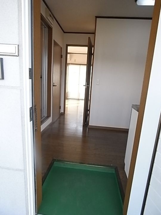 岡山県倉敷市中庄(マンション)の賃貸物件の玄関