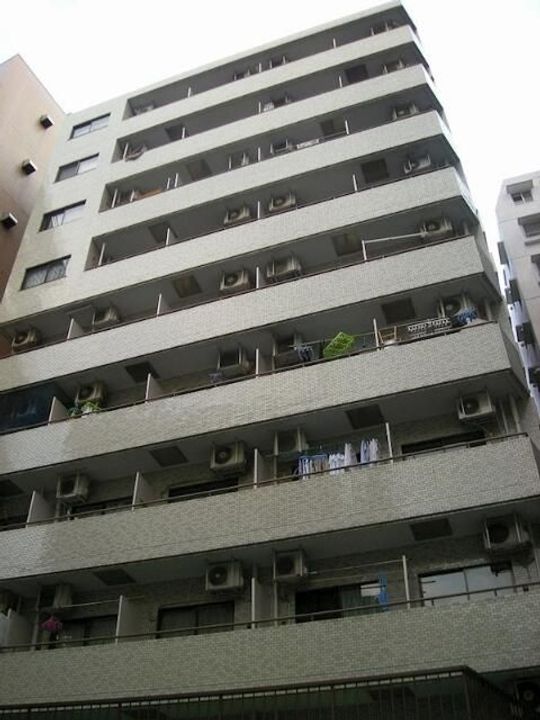 セブンスターマンション島津山の外観