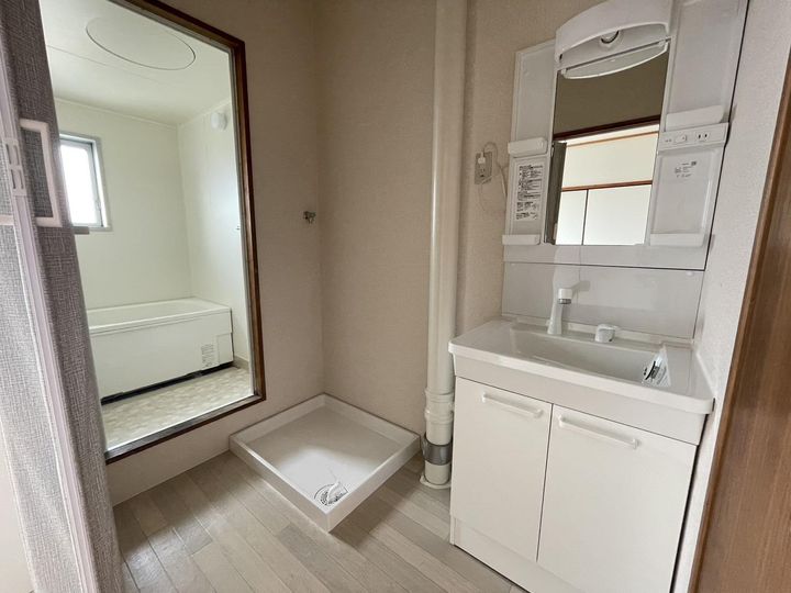 旭ハイツの内装