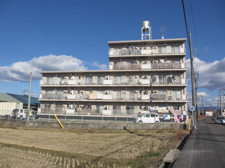 旭ハイツの外観