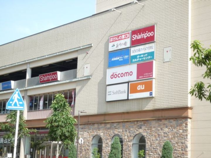 リオリエント六条の周辺