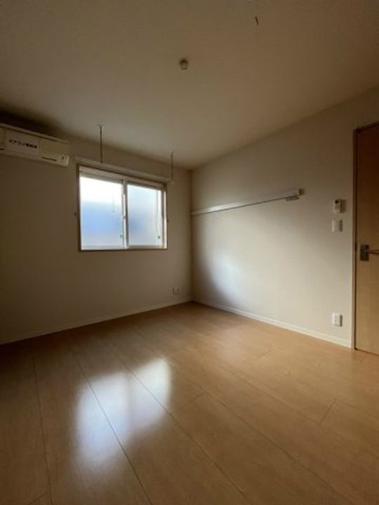 サーラ百合【SHM】の内装