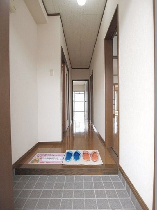 ヒルズパレスの玄関