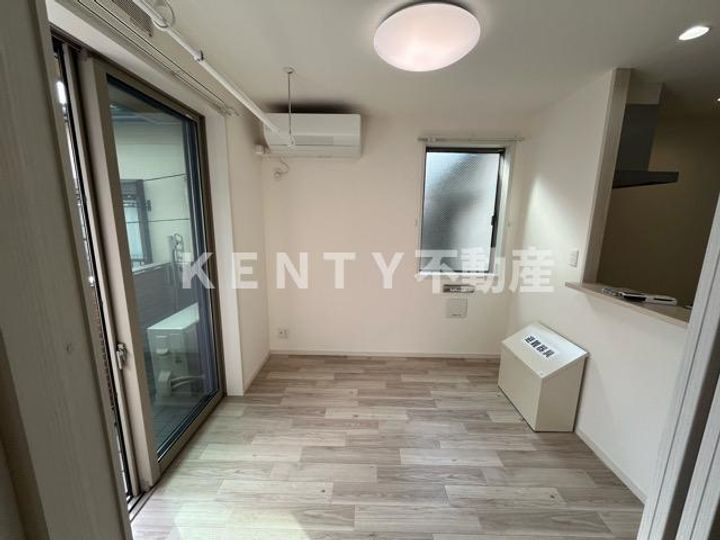 ナークニクの居間