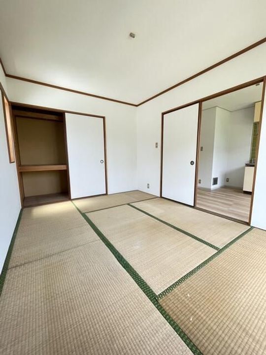 パレーシャル月出の居間